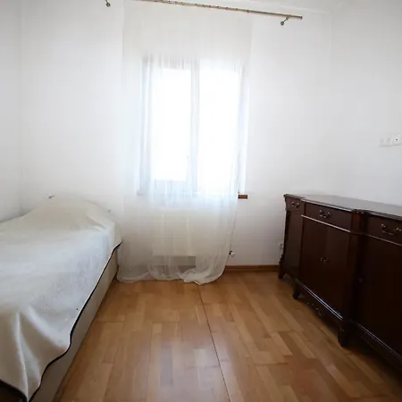 On Vjetrova Konukevi *